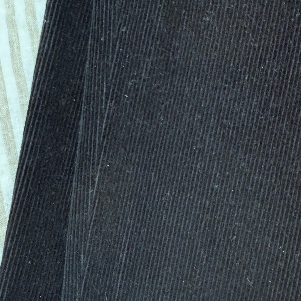 Piazza Sempione Black Capris - Picture 4 of 5